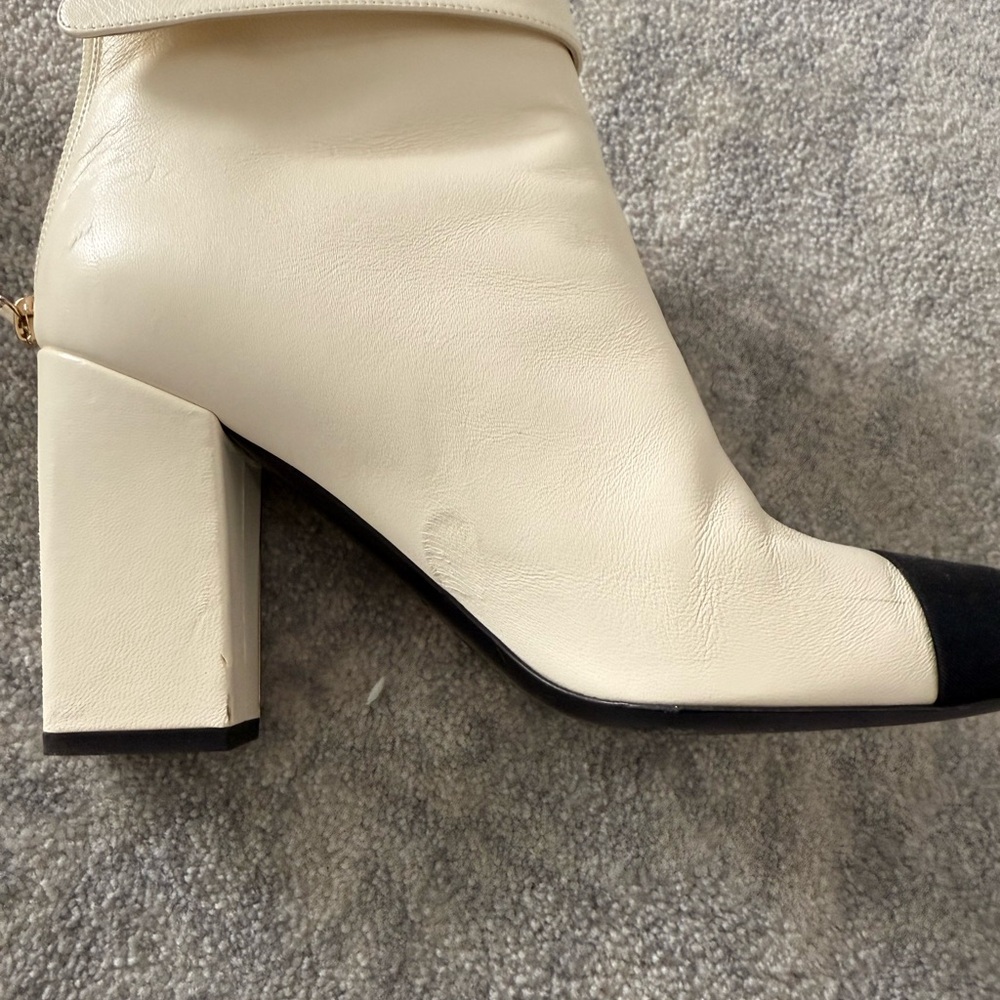 CHANEL Cream Heeled Boots